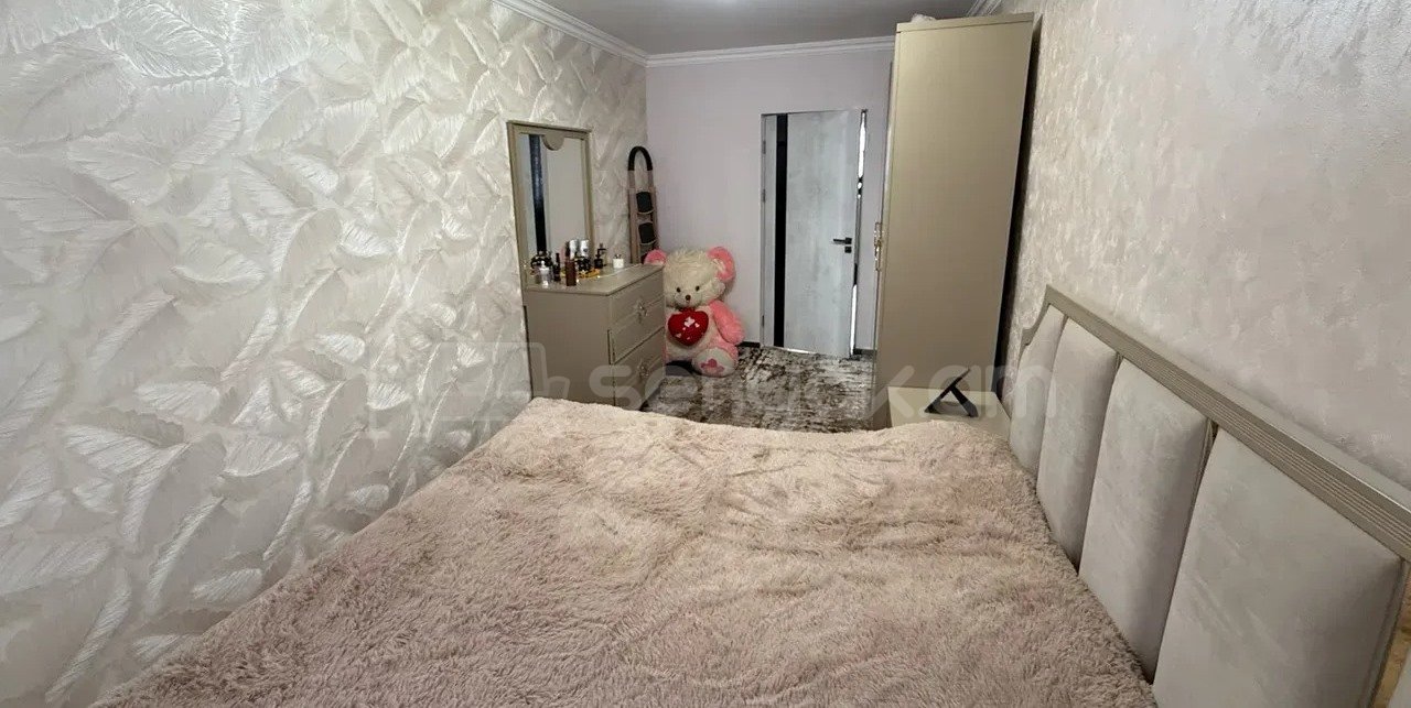 2 Սենյականոց Բնակարան Քարե Շենքում, 60քմ, 4/5 հարկ, Նորմալ Վիճակում