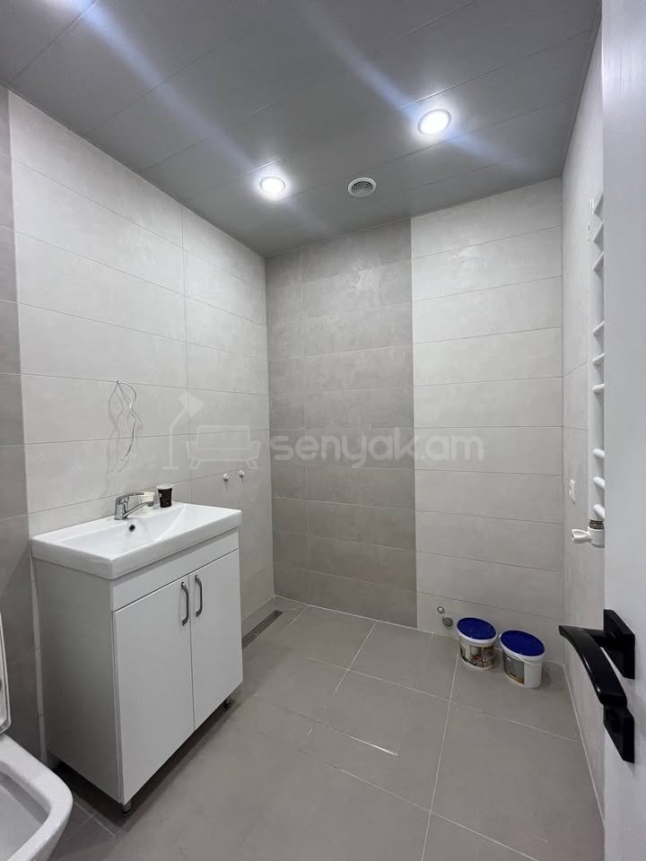 3 Սենյականոց Բնակարան, 70քմ, 9/10 հարկ, Կապիտալ Վերանորոգված