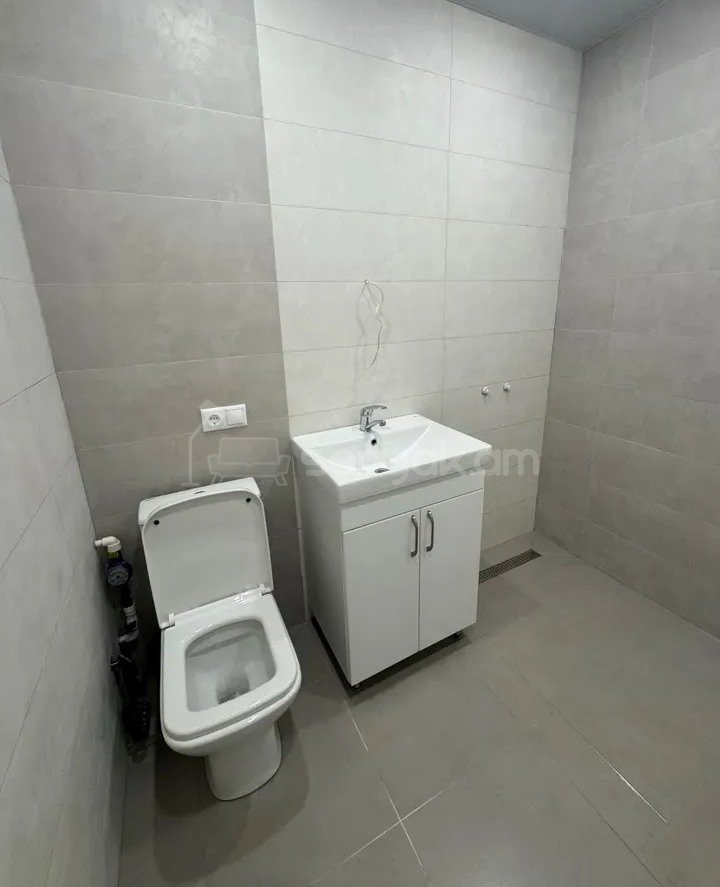 3 Սենյականոց Բնակարան, 70քմ, 9/10 հարկ, Կապիտալ Վերանորոգված