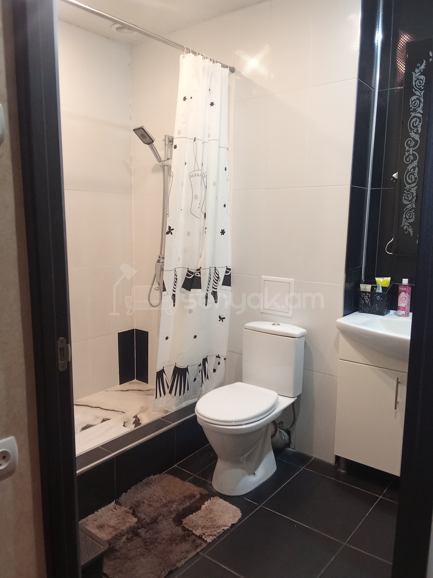 3 Սենյականոց Բնակարան, 78քմ, 9/9 հարկ, Կապիտալ Վերանորոգված