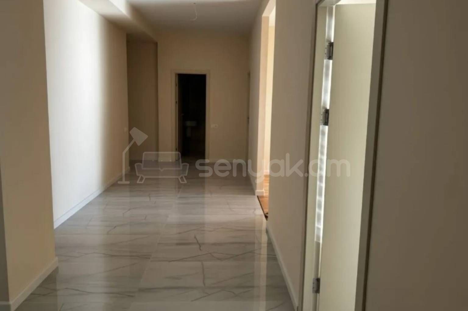 4 Սենյականոց Բնակարան Նորակառույցում, 112քմ, 10/16 հարկ, Կապիտալ Վերանորոգված