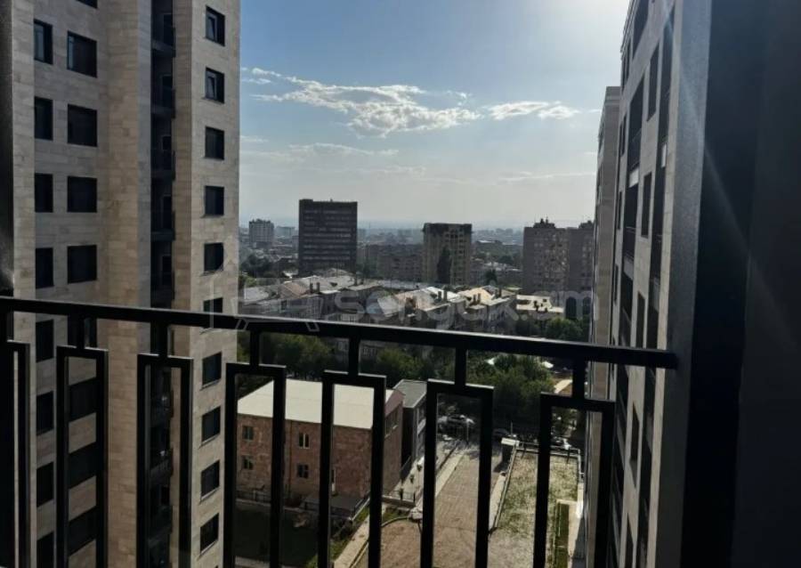 4 Սենյականոց Բնակարան Նորակառույցում, 112քմ, 10/16 հարկ, Կապիտալ Վերանորոգված