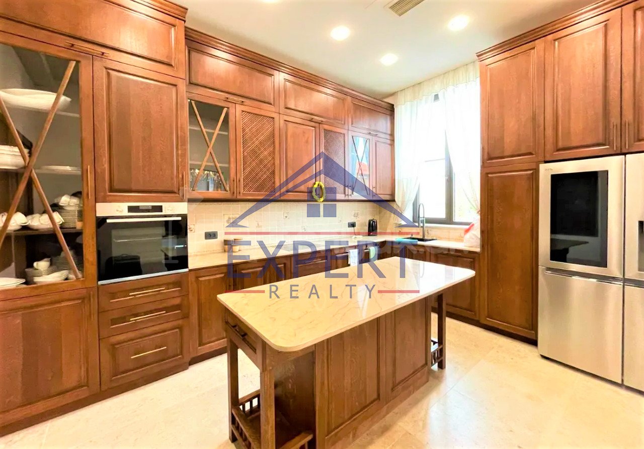 4 Սենյականոց Նորակառույց Շքեղ Առանձնատուն, 617քմ, Կահավորված, Լողավազանով, Ավտոտնակով