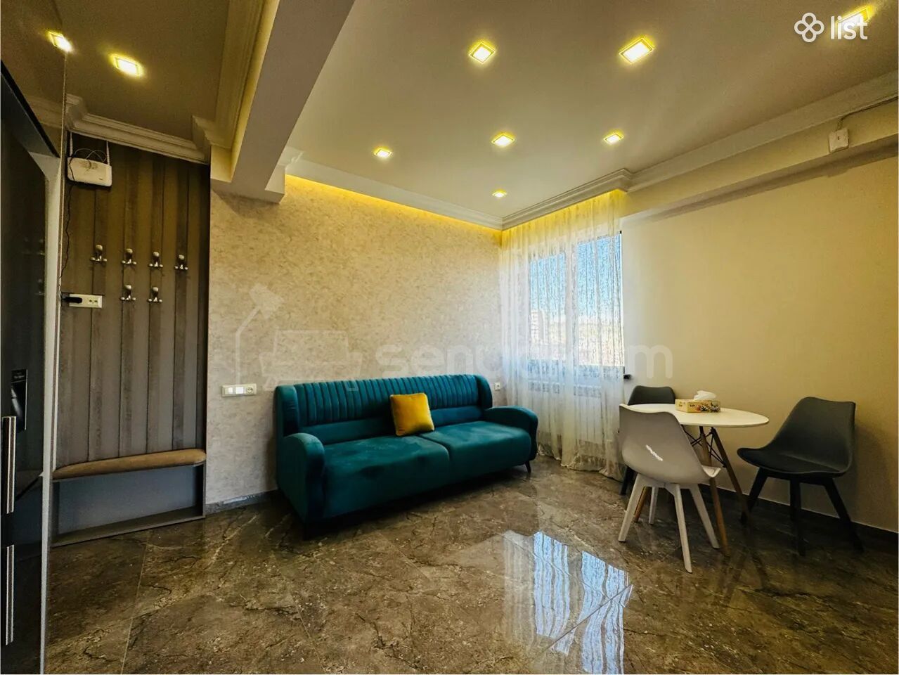 2 Սենյականոց Բնակարան, 34քմ, 6/9 հարկ, Դիզայներական Վերանորոգված