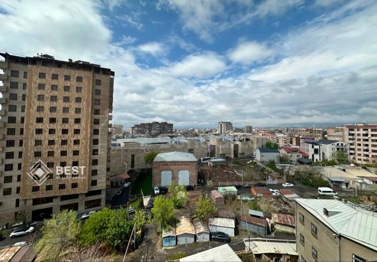 4 Սենյականոց Բնակարան, 90քմ, 9/9 հարկ, Կոսմետիկ Վերանորոգված