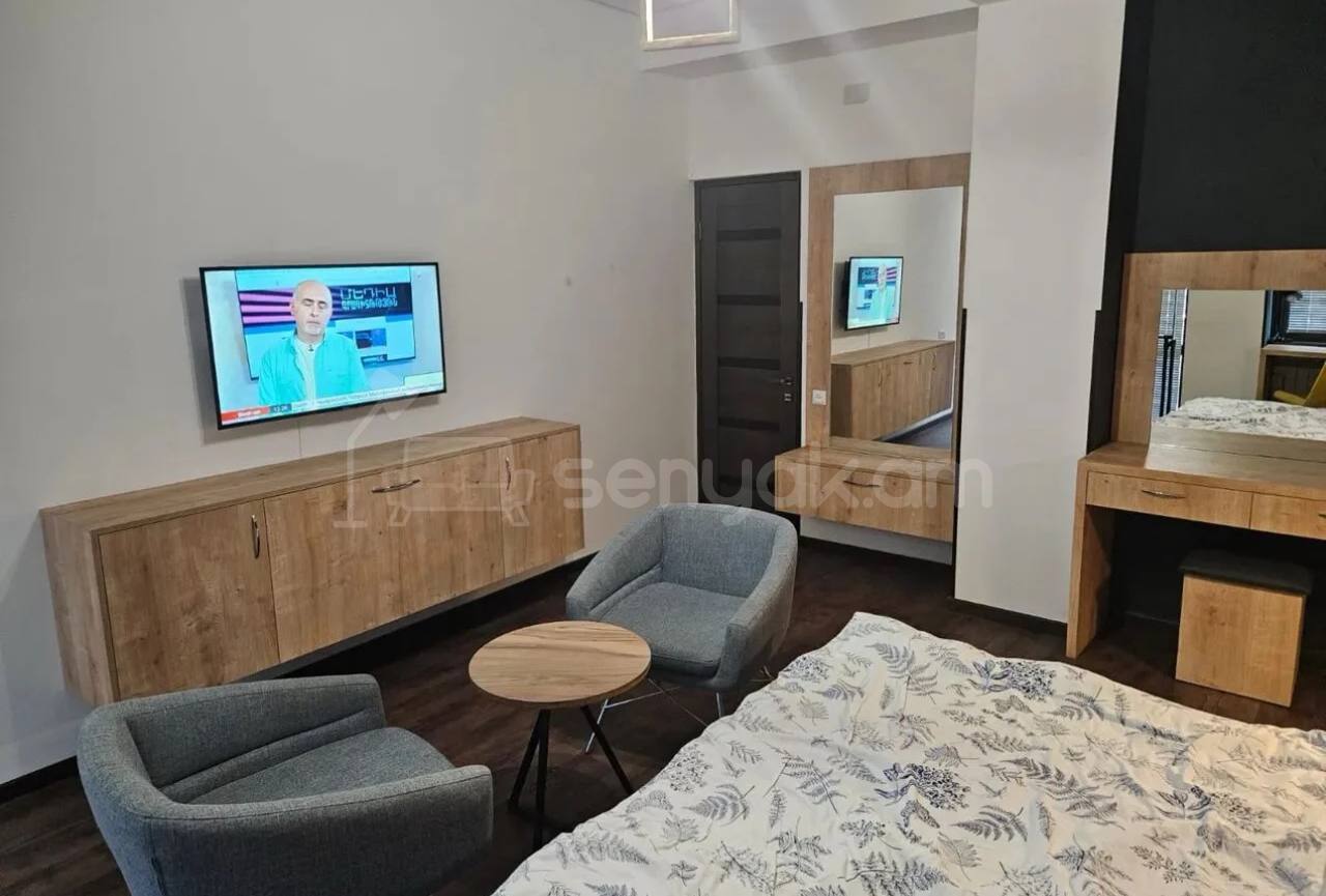 1 Սենյականոց Բնակարան Նորակառույցում, 40քմ, 1/8 հարկ, Դիզայներական Վերանորոգված, Կահավորված, Արևկող