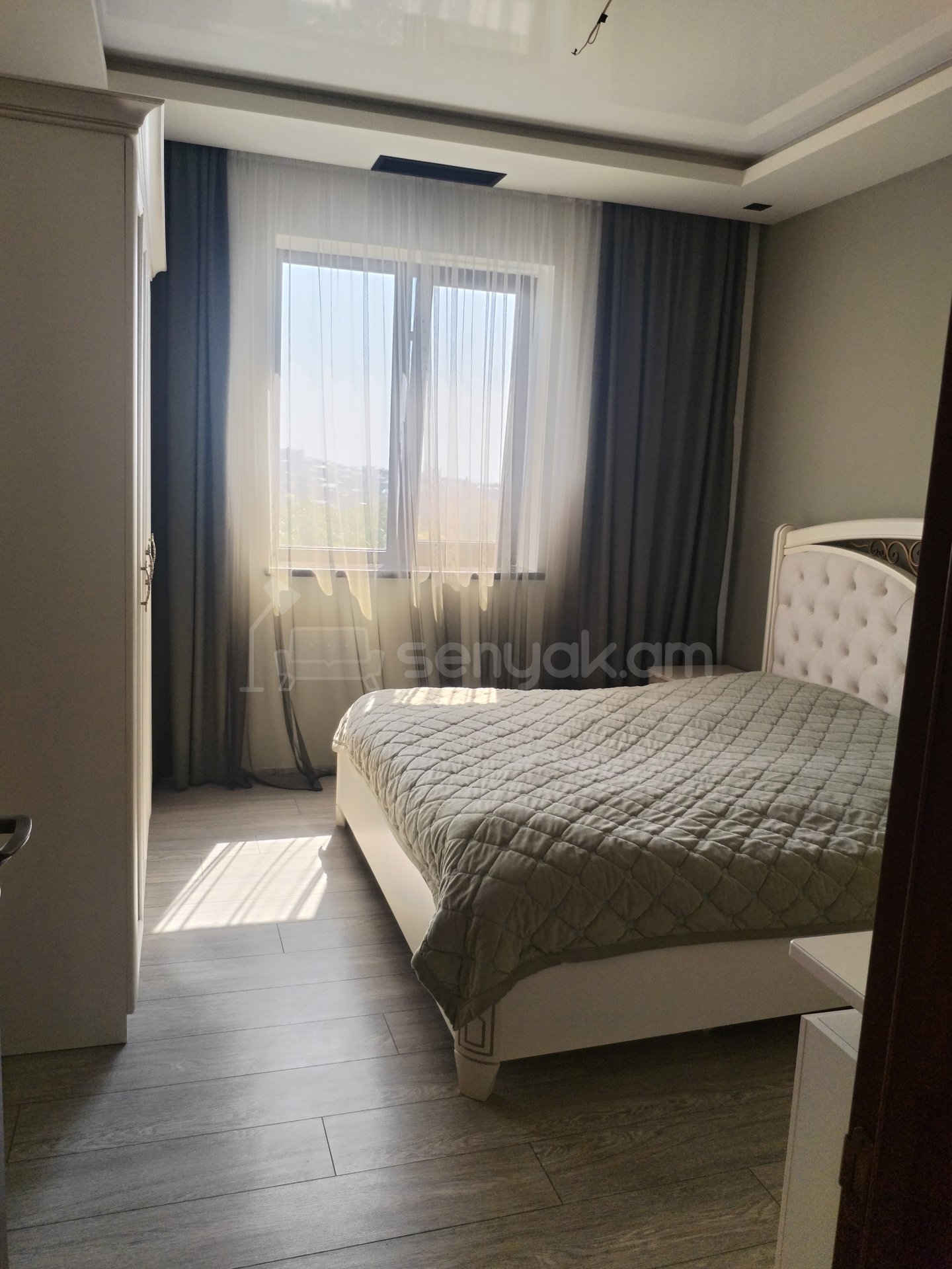 5 Սենյականոց Շքեղ Առանձնատուն, 180քմ, Կահավորված, Լողավազանով