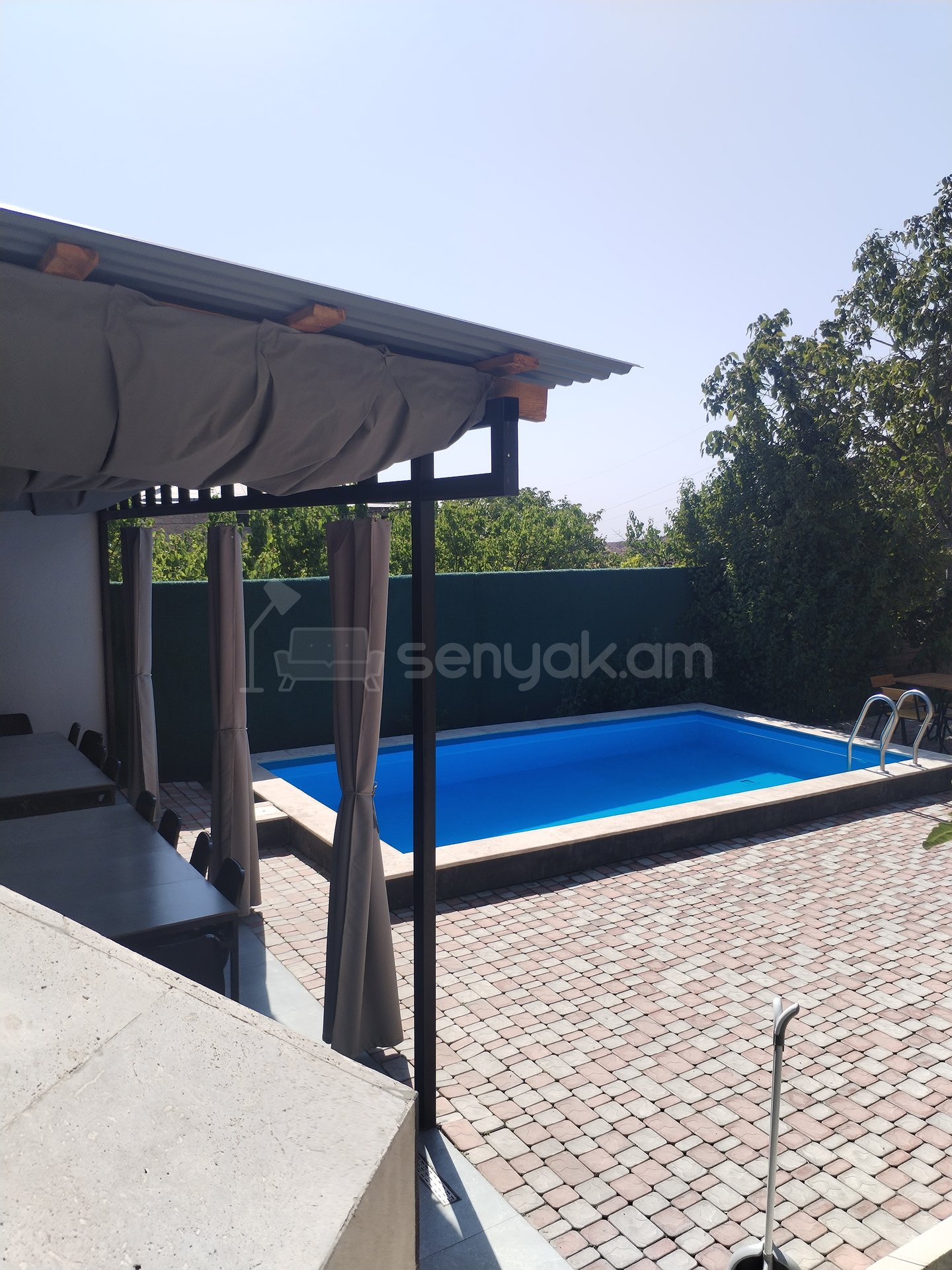 5 Սենյականոց Շքեղ Առանձնատուն, 180քմ, Կահավորված, Լողավազանով