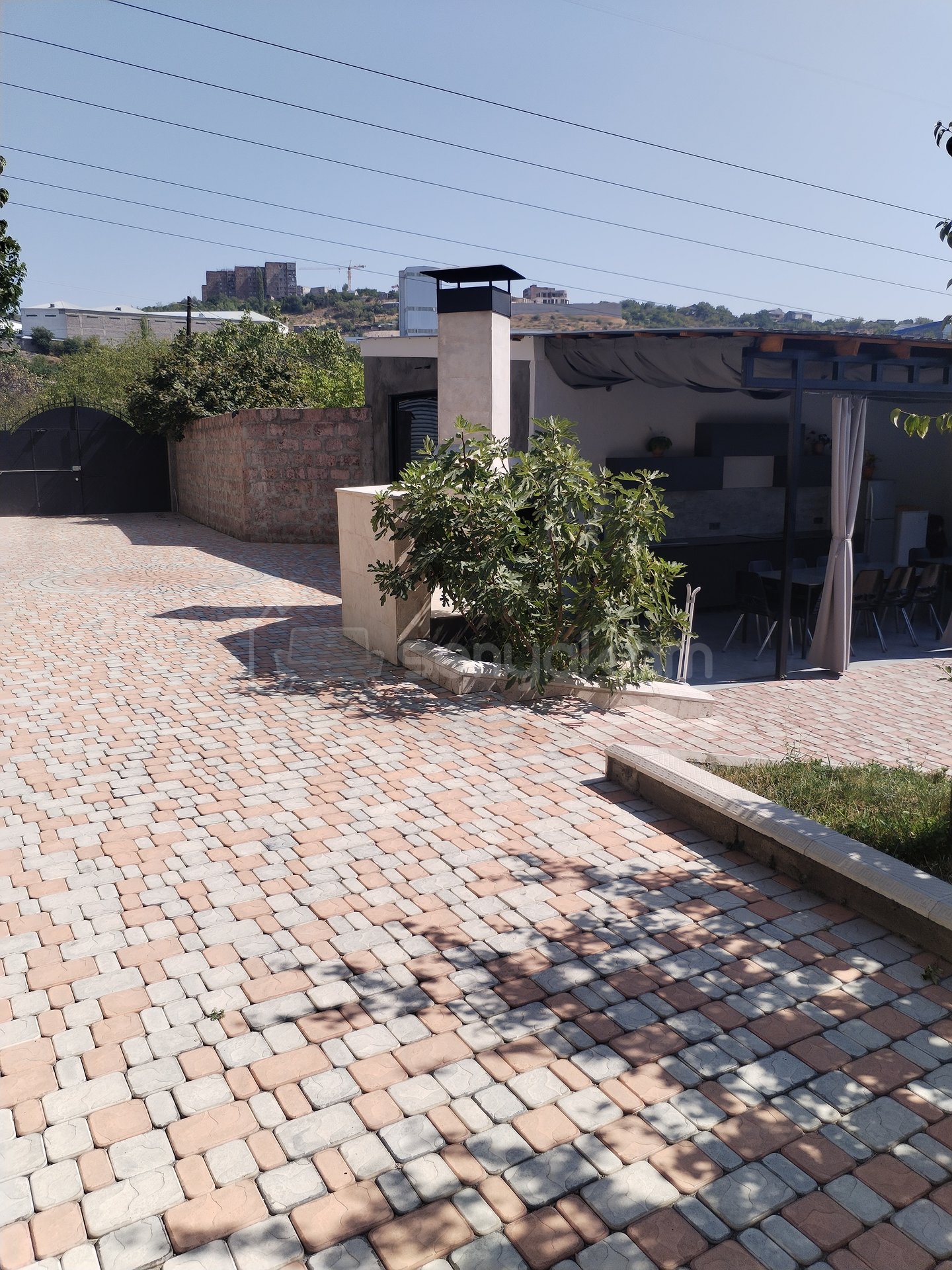 5 Սենյականոց Շքեղ Առանձնատուն, 180քմ, Կահավորված, Լողավազանով