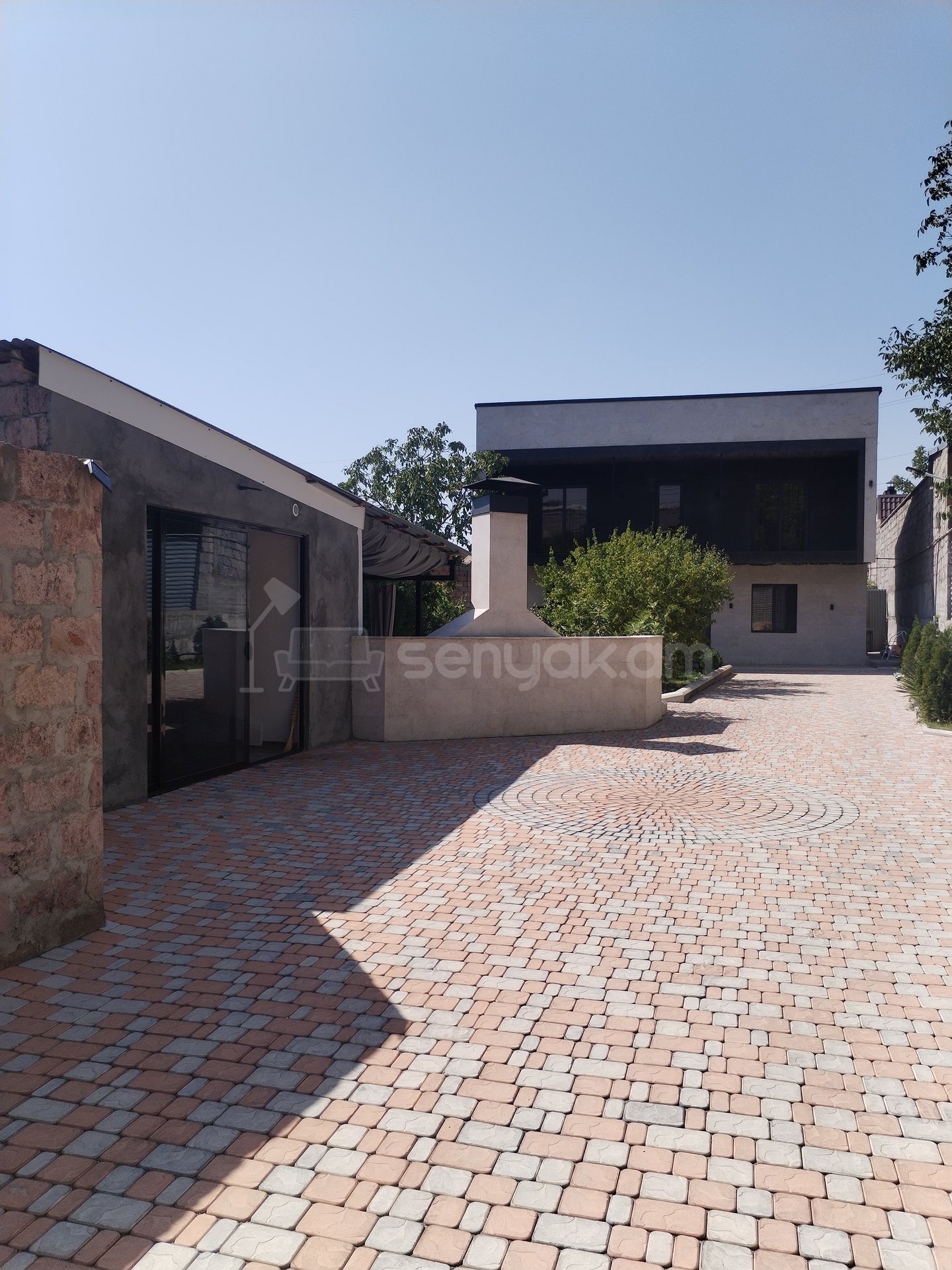 5 Սենյականոց Շքեղ Առանձնատուն, 180քմ, Կահավորված, Լողավազանով