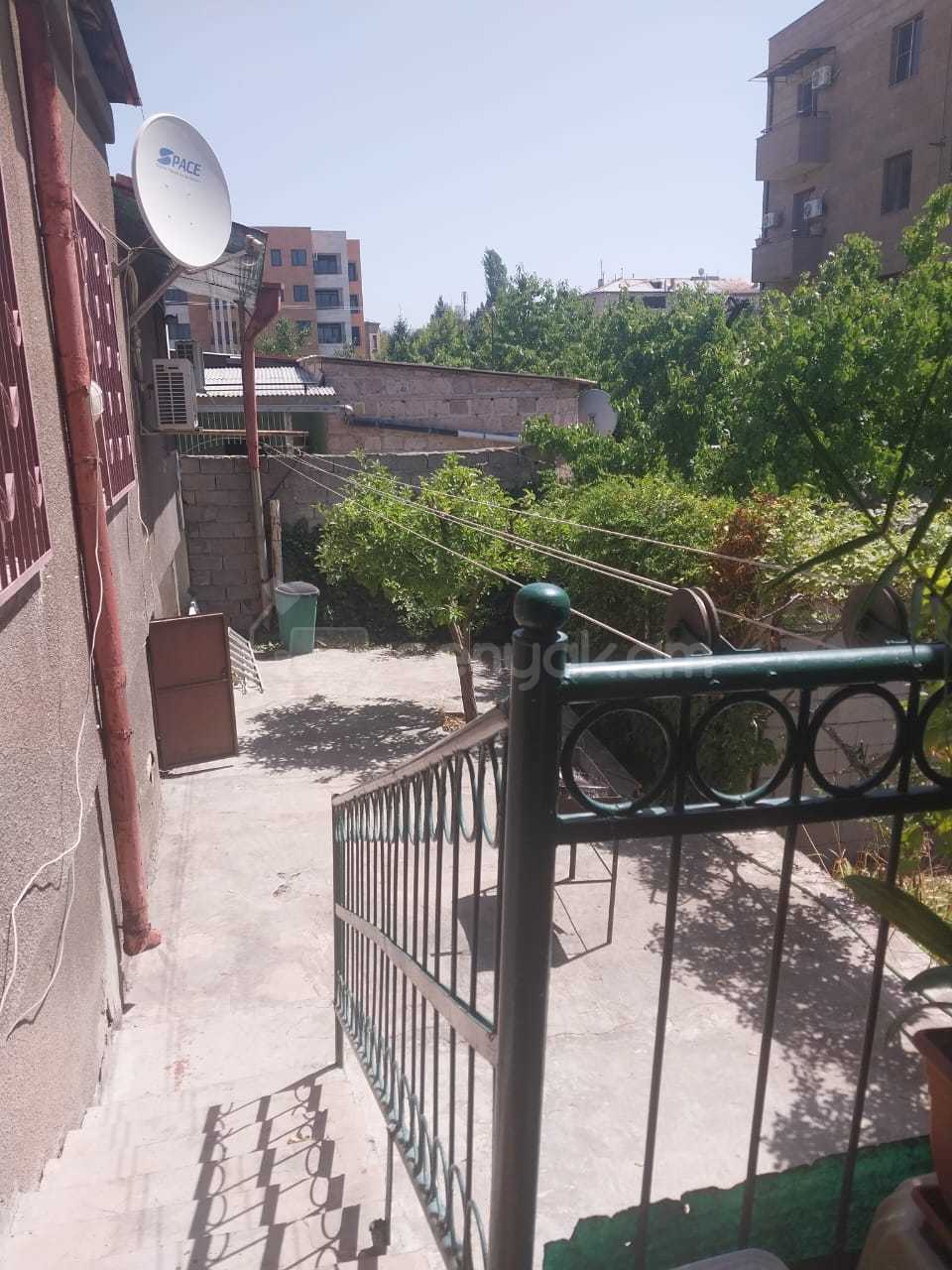 4 Սենյականոց Սեփական Տուն, 129քմ, Կոսմետիկ Վերանորոգված