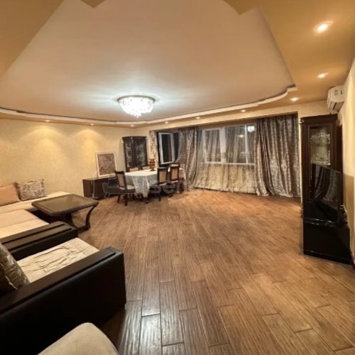 3 Սենյականոց Բնակարան, 73քմ, 3/9 հարկ, Կապիտալ Վերանորոգված