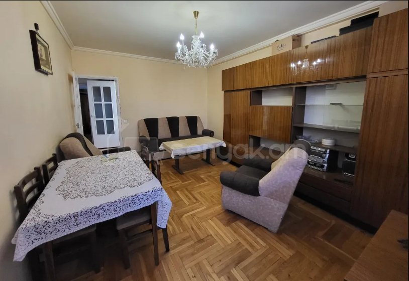 3 Սենյականոց Բնակարան Քարե Շենքում, 72քմ, 8/12 հարկ, Նորմալ Վիճակում, Կահավորված, Արևկող