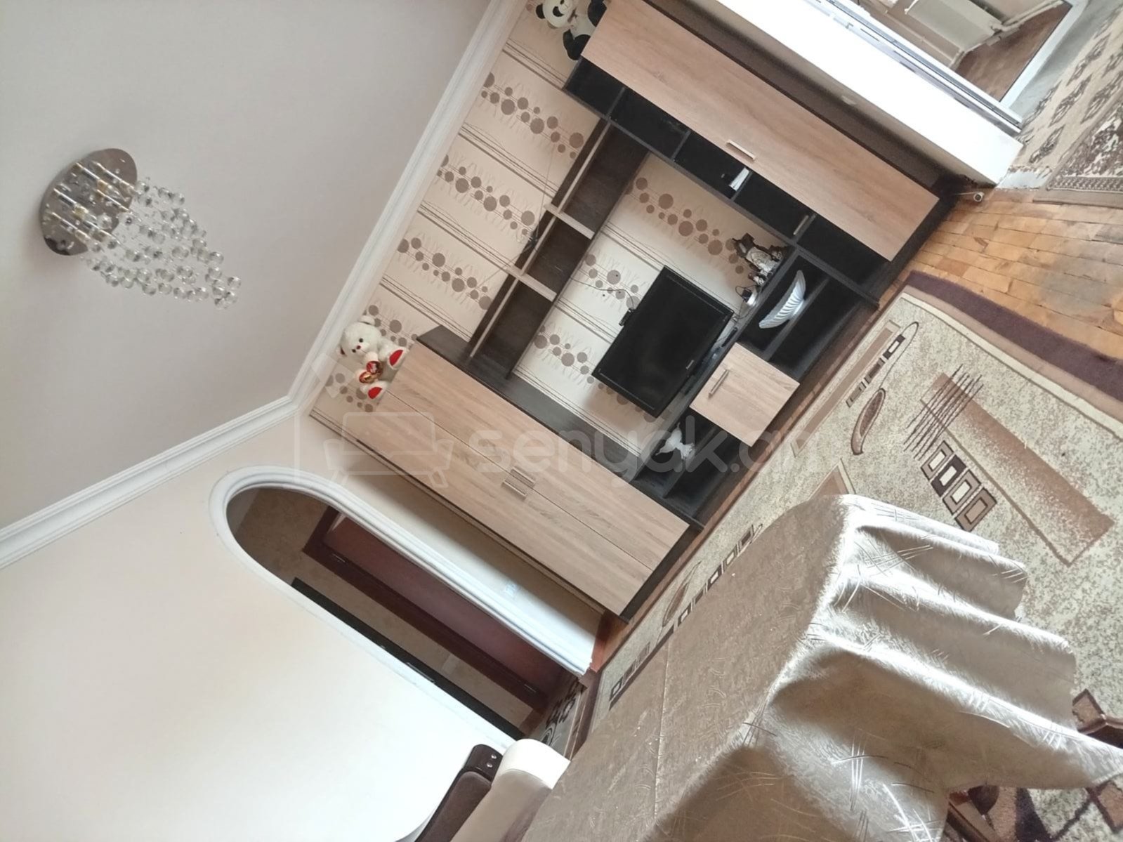 3 Սենյականոց Բնակարան, 80քմ, 8/9 հարկ, Նորմալ Վիճակում, Կահավորված