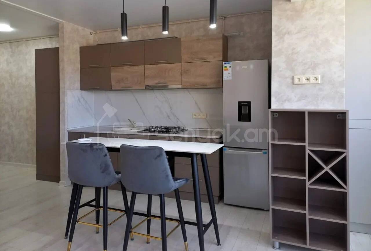 2 Սենյականոց Բնակարան Քարե Շենքում, 50քմ, 5/5 հարկ, Կապիտալ Վերանորոգված, Կահավորված, Արևկող