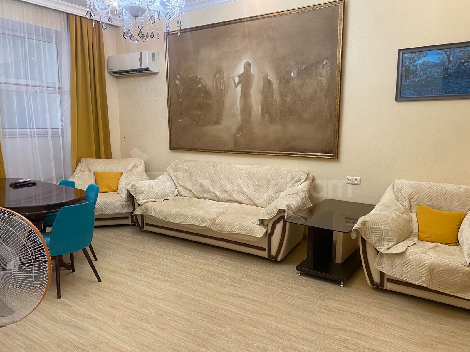 3 Սենյականոց Բնակարան Քարե Շենքում, 85քմ, 3/4 հարկ, Դիզայներական Վերանորոգված, Կահավորված, Արևկող