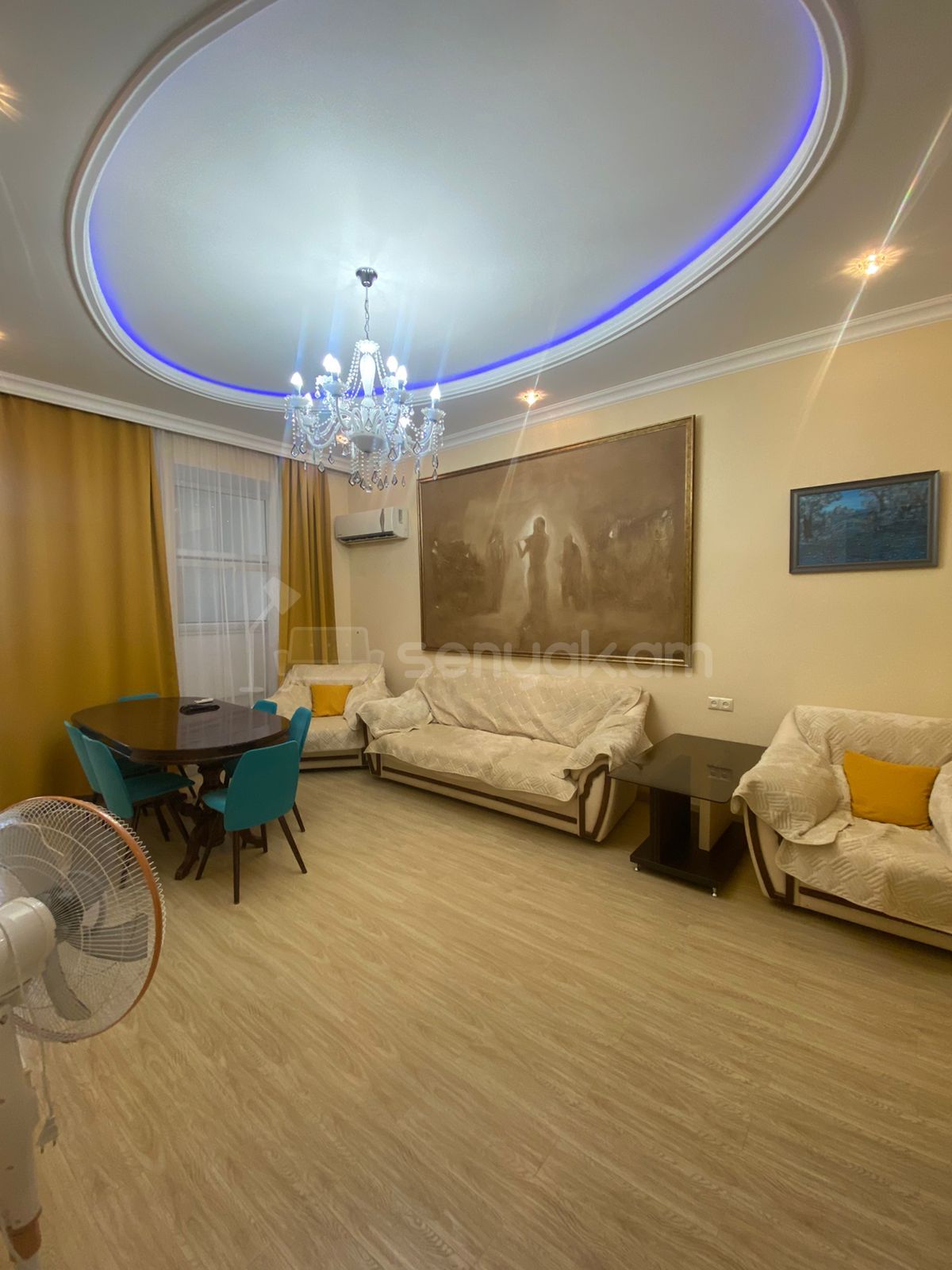 3 Սենյականոց Բնակարան Քարե Շենքում, 85քմ, 3/4 հարկ, Դիզայներական Վերանորոգված, Կահավորված, Արևկող