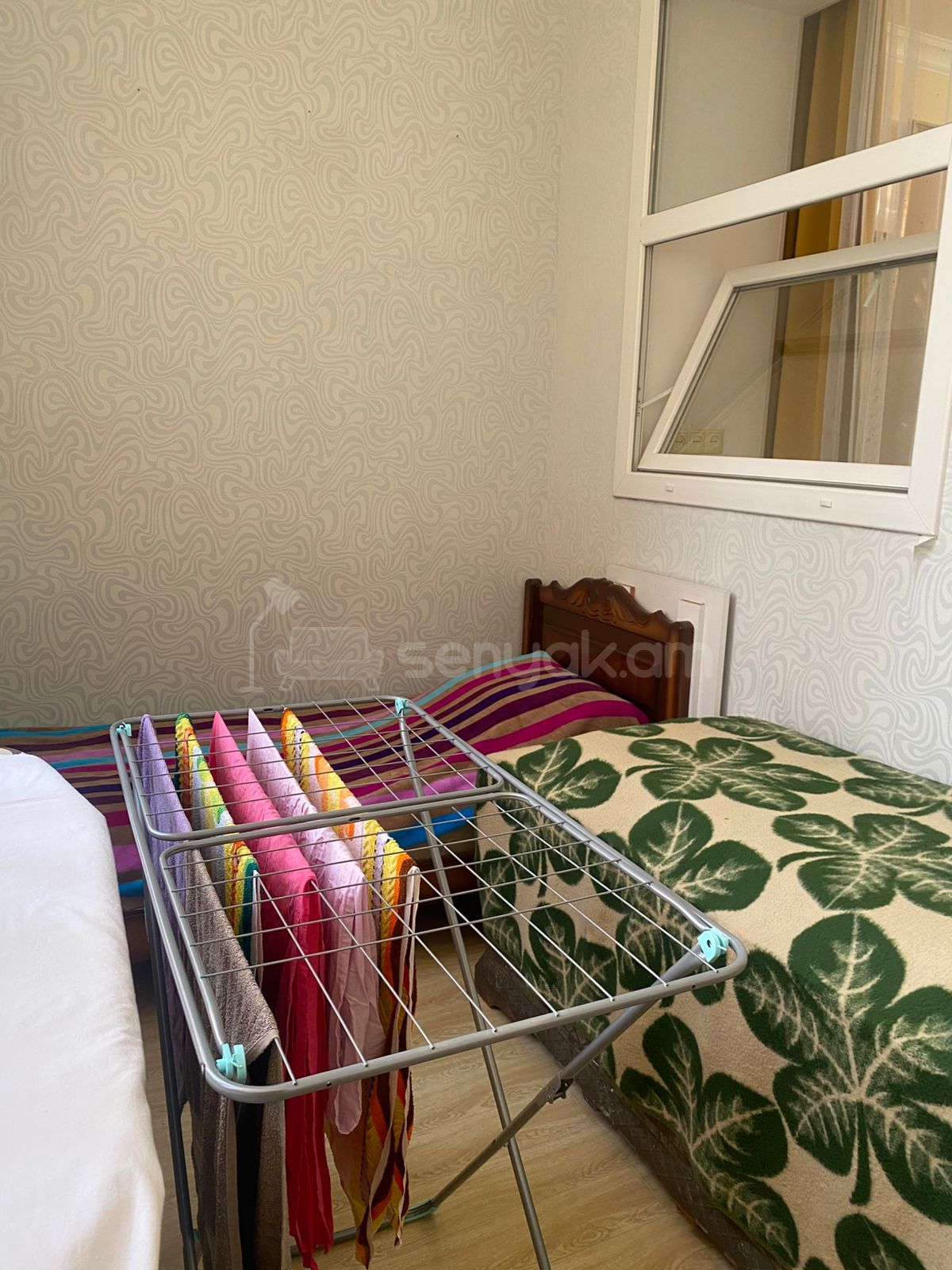 3 Սենյականոց Բնակարան Քարե Շենքում, 85քմ, 3/4 հարկ, Դիզայներական Վերանորոգված, Կահավորված, Արևկող