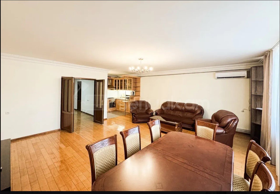 3 Սենյականոց Բնակարան, 100քմ, 7/9 հարկ, Կապիտալ Վերանորոգված, Կահավորված