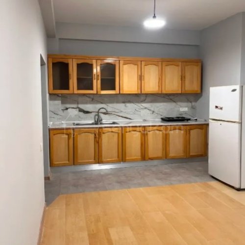 2 Սենյականոց Բնակարան Քարե Շենքում, 44քմ, 8/9 հարկ, Կոսմետիկ Վերանորոգված