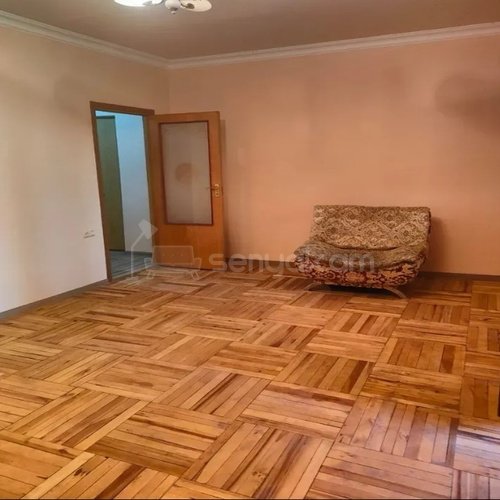 3 Սենյականոց Բնակարան, 95քմ, 3/9 հարկ, Կոսմետիկ Վերանորոգված, Մասամբ Կահավորված, Արևկող