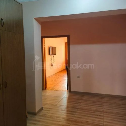 3 Սենյականոց Բնակարան, 95քմ, 3/9 հարկ, Կոսմետիկ Վերանորոգված, Մասամբ Կահավորված, Արևկող