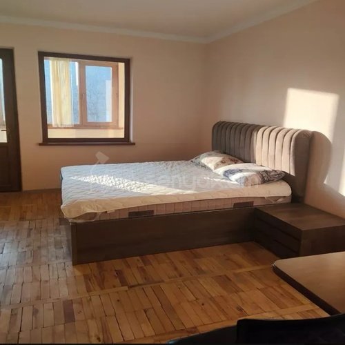 3 Սենյականոց Բնակարան, 95քմ, 3/9 հարկ, Կոսմետիկ Վերանորոգված, Մասամբ Կահավորված, Արևկող