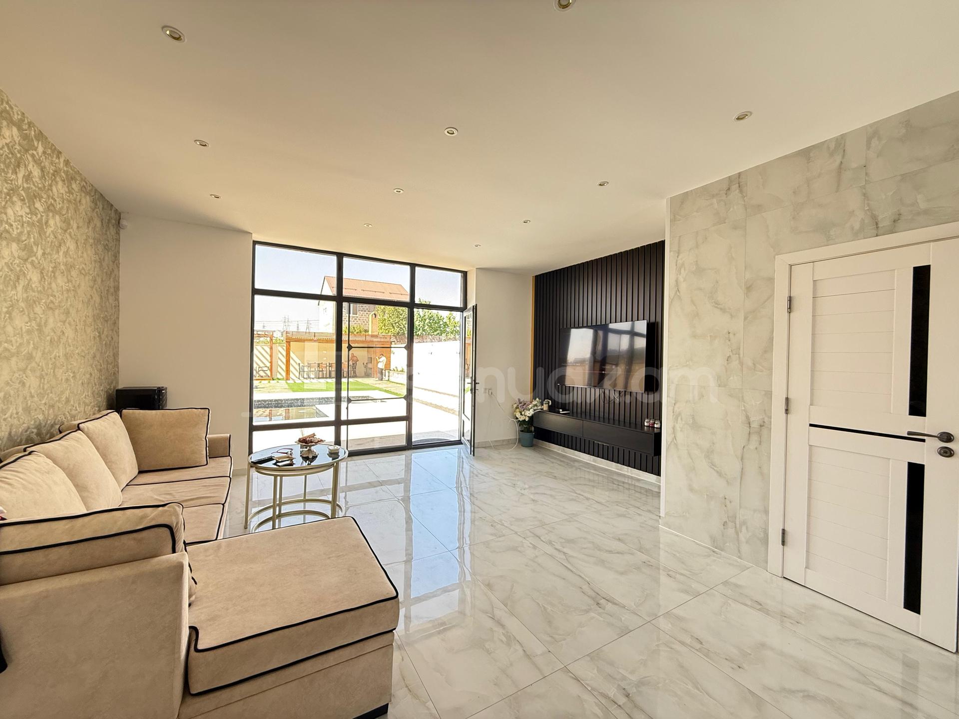 5 Սենյականոց Նորակառույց Շքեղ Առանձնատուն, 180քմ, Կահավորված, Լողավազանով, Ավտոտնակով