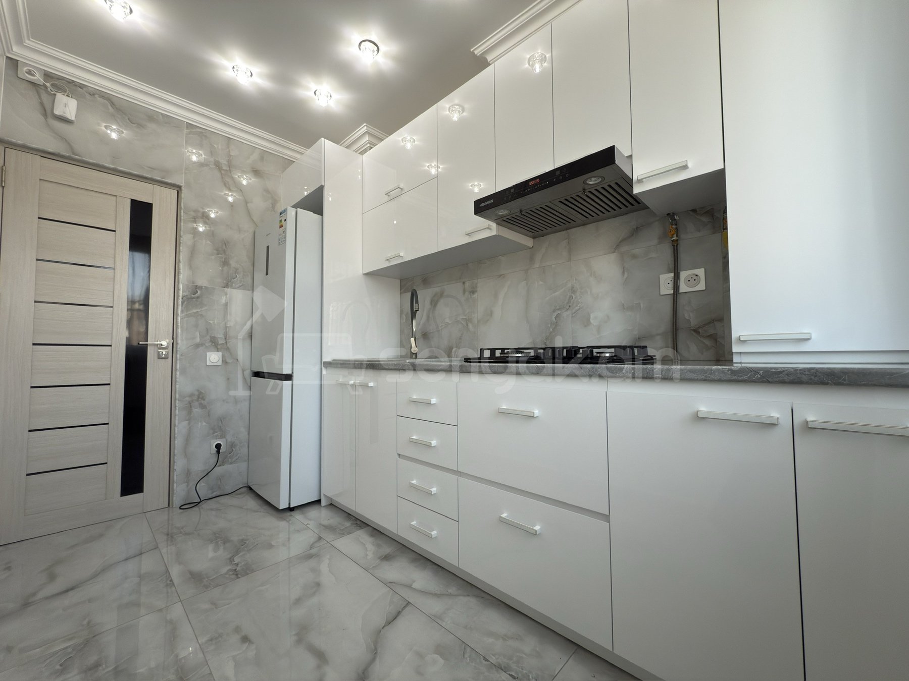 3 Սենյականոց Բնակարան, 80քմ, 4/14 հարկ, Դիզայներական Վերանորոգված