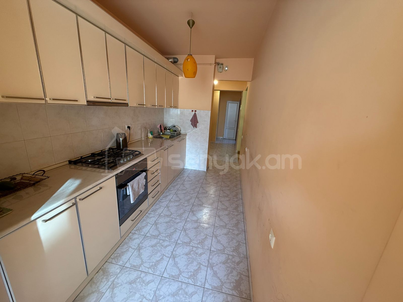 2 Սենյականոց Բնակարան, 70քմ, 8/9 հարկ, Նորմալ Վիճակում, Կահավորված, Արևկող