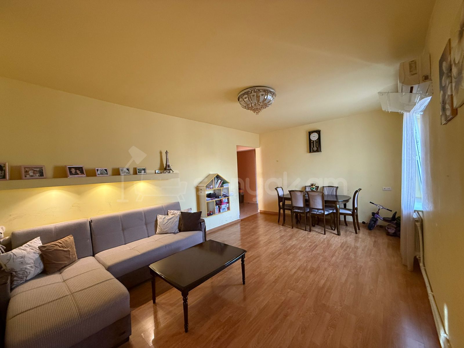 2 Սենյականոց Բնակարան, 70քմ, 8/9 հարկ, Նորմալ Վիճակում, Կահավորված, Արևկող