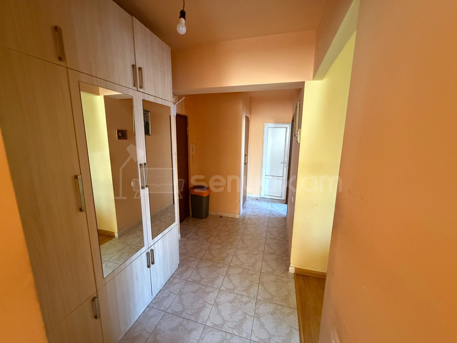 2 Սենյականոց Բնակարան, 70քմ, 8/9 հարկ, Նորմալ Վիճակում, Կահավորված, Արևկող