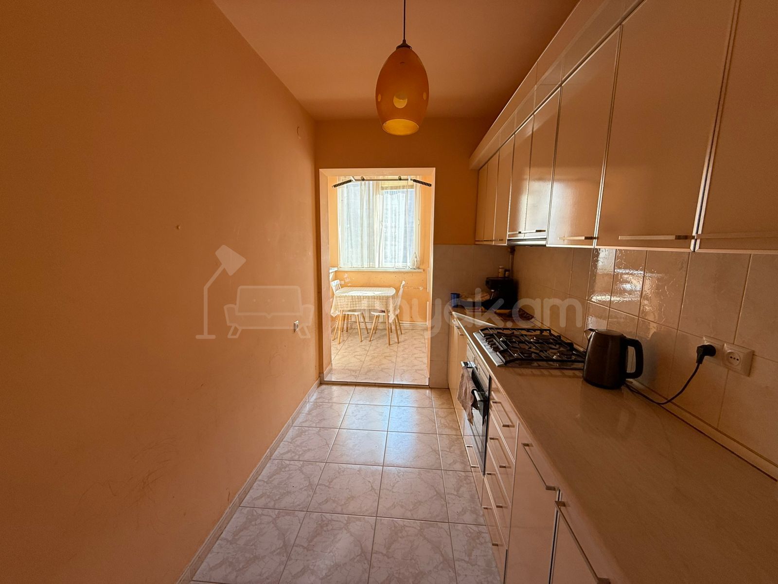 2 Սենյականոց Բնակարան, 70քմ, 8/9 հարկ, Նորմալ Վիճակում, Կահավորված, Արևկող