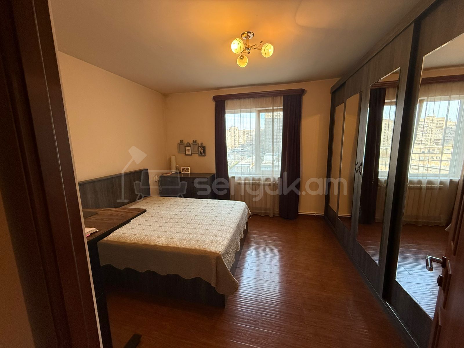 2 Սենյականոց Բնակարան, 70քմ, 8/9 հարկ, Նորմալ Վիճակում, Կահավորված, Արևկող