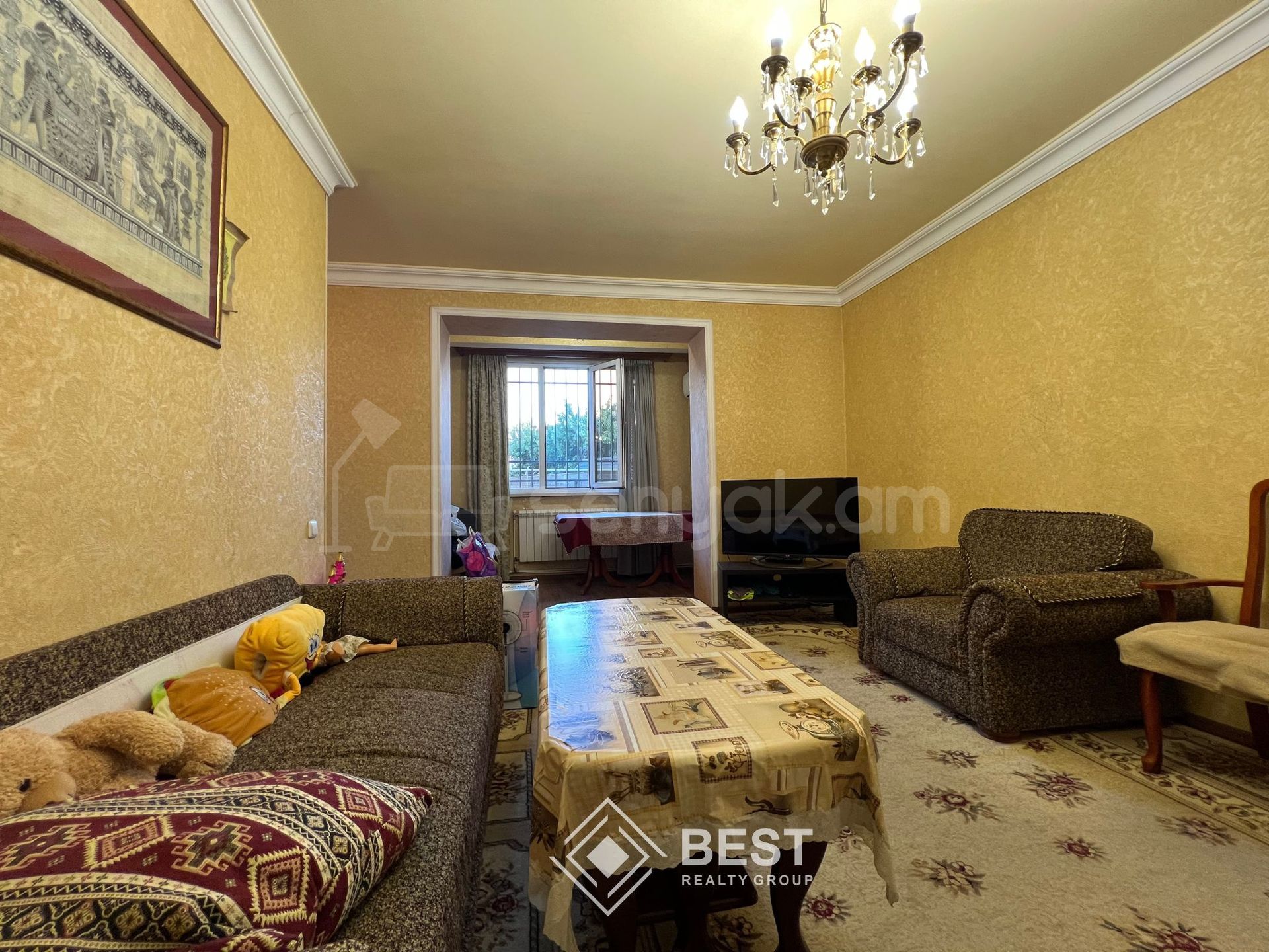 3 Սենյականոց Բնակարան Քարե Շենքում, 118քմ, 1/5 հարկ, Կապիտալ Վերանորոգված