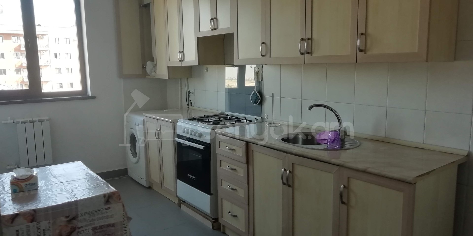 3 Սենյականոց Բնակարան Նորակառույցում, 81քմ, 6/8 հարկ, Կապիտալ Վերանորոգված, Կահավորված