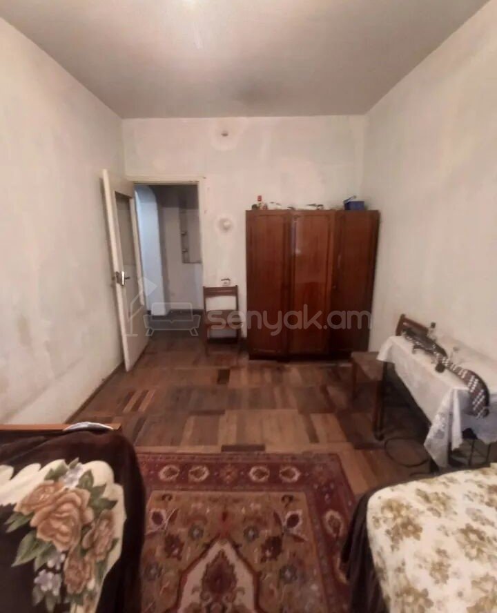 2 Սենյականոց Բնակարան, 70քմ, 1/9 հարկ, Պետական Վիճակում