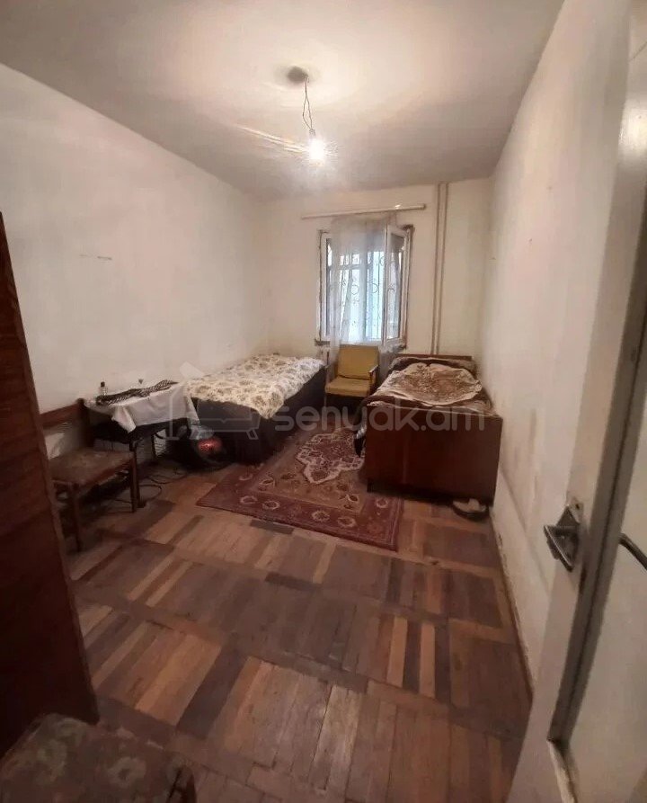 2 Սենյականոց Բնակարան, 70քմ, 1/9 հարկ, Պետական Վիճակում