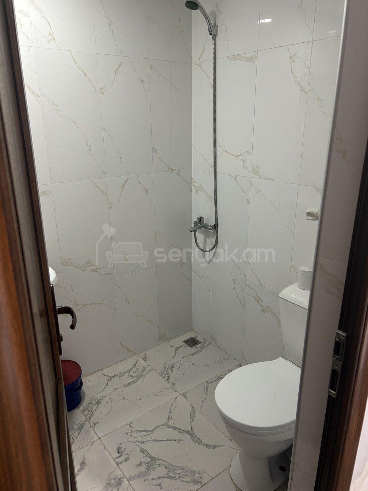 1 Սենյականոց Բնակարան Քարե Շենքում, 45քմ, 1/1 հարկ, Կապիտալ Վերանորոգված, Կահավորված