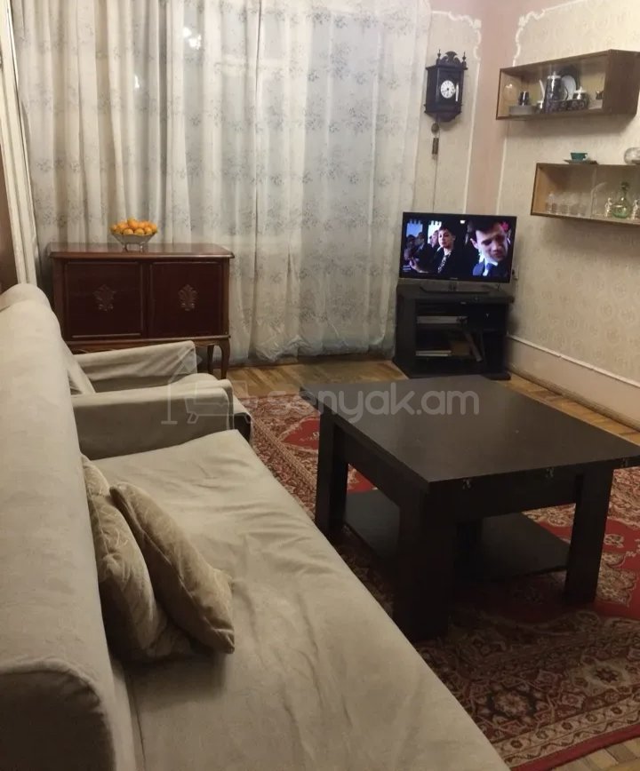 2 Սենյականոց Բնակարան Քարե Շենքում, 49քմ, 2/4 հարկ, Նորմալ Վիճակում, Կահավորված