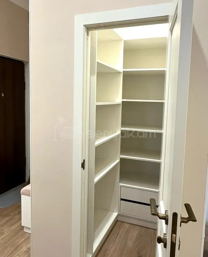 3 Սենյականոց Բնակարան Նորակառույցում, 74քմ, 7/18 հարկ, Կապիտալ Վերանորոգված