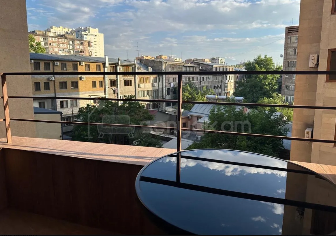 3 Սենյականոց Բնակարան, 112քմ, 4/13 հարկ, Կապիտալ Վերանորոգված, Կահավորված