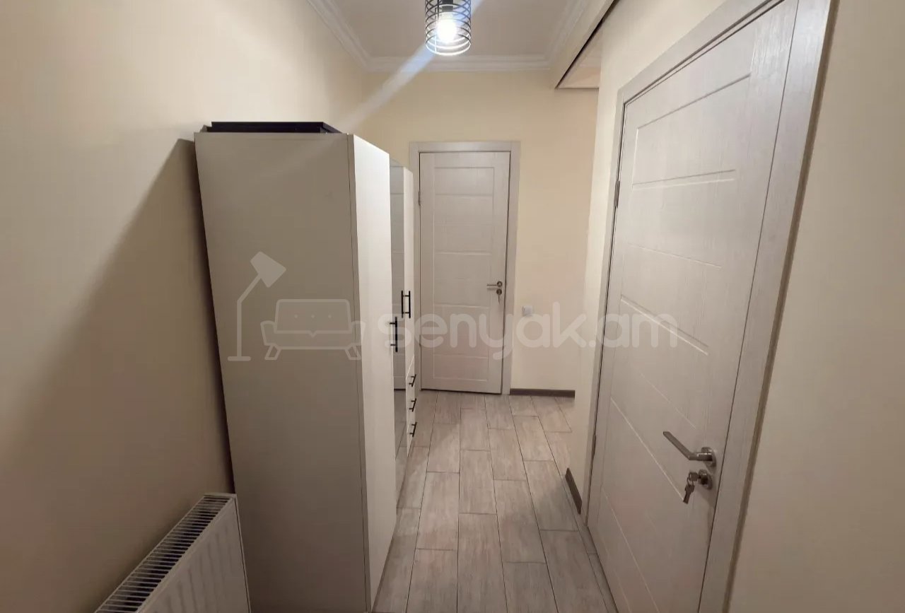 2 Սենյականոց Բնակարան, 52քմ, 4/12 հարկ, Կապիտալ Վերանորոգված, Կահավորված, Արևկող