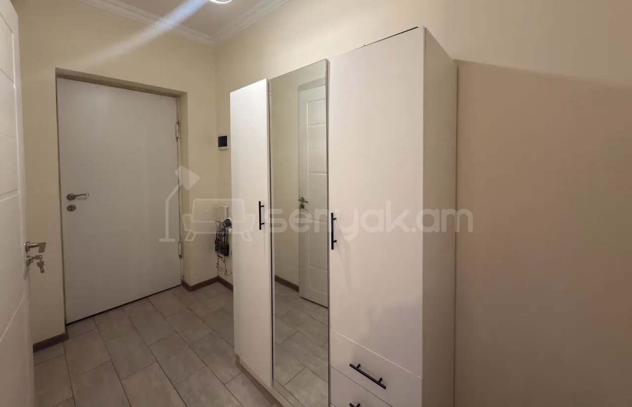 2 Սենյականոց Բնակարան, 52քմ, 4/12 հարկ, Կապիտալ Վերանորոգված, Կահավորված, Արևկող