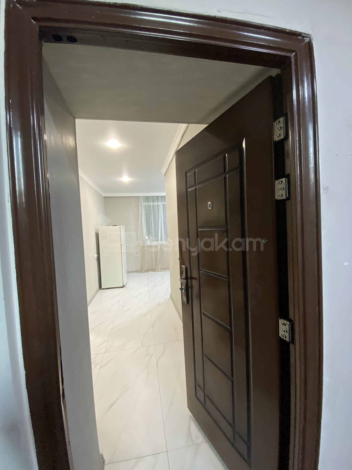 1 Սենյականոց Բնակարան Քարե Շենքում, 37քմ, 1/5 հարկ, Կապիտալ Վերանորոգված, Կահավորված, Արևկող