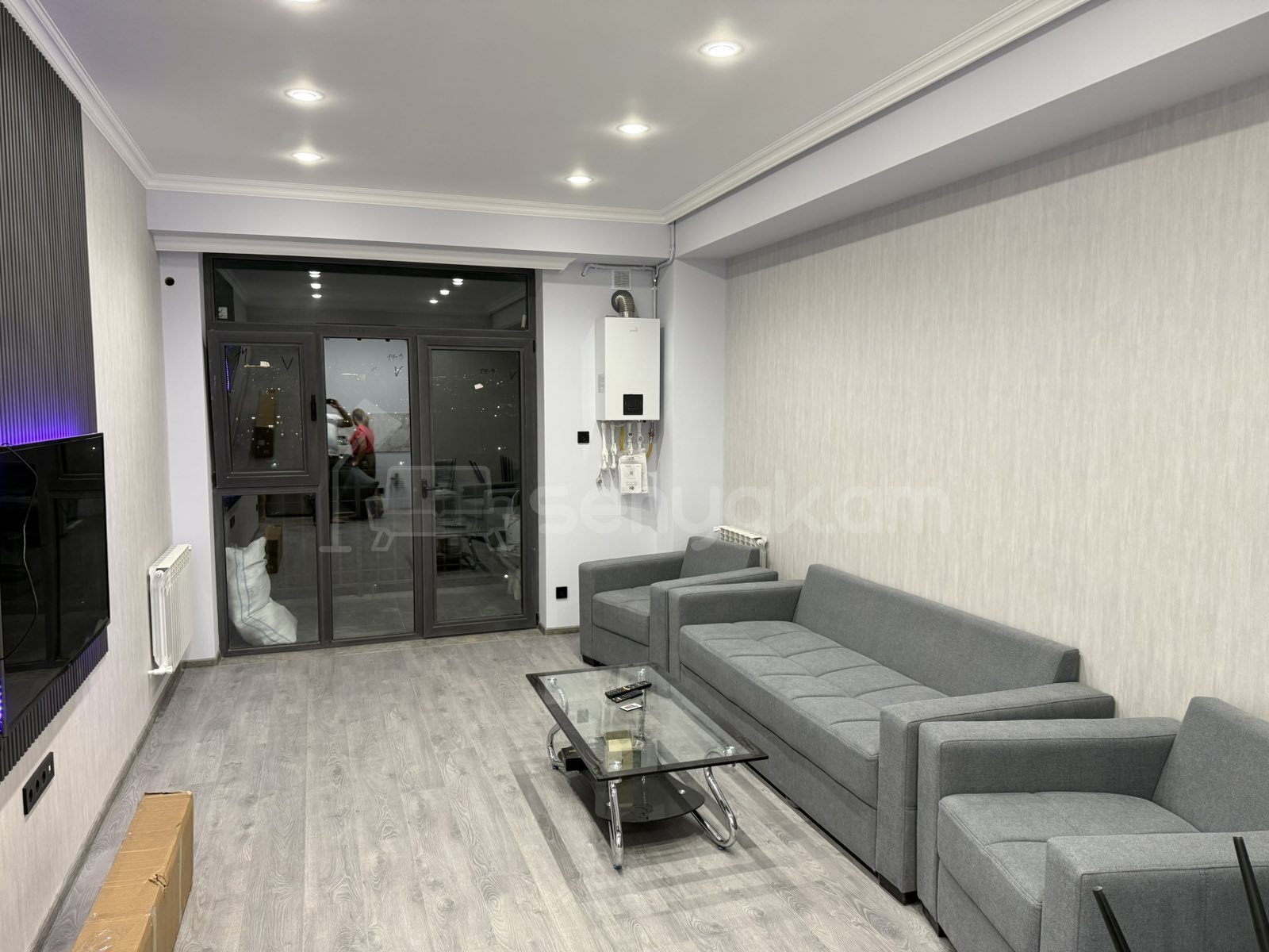 2 Սենյականոց Բնակարան, 71քմ, 14/17 հարկ, Դիզայներական Վերանորոգված, Կահավորված, Արևկող