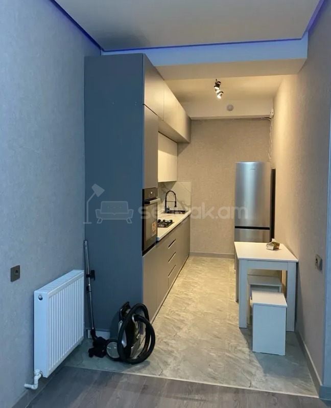 3 Սենյականոց Բնակարան, 71քմ, 9/16 հարկ, Դիզայներական Վերանորոգված, Կահավորված, Արևկող