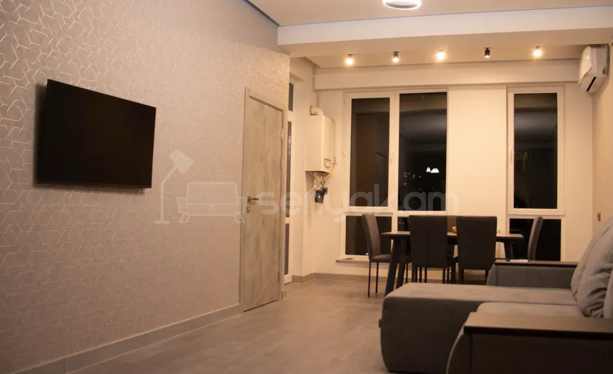 3 Սենյականոց Բնակարան, 71քմ, 9/16 հարկ, Դիզայներական Վերանորոգված, Կահավորված, Արևկող