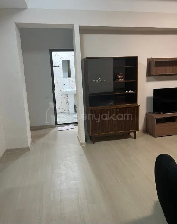 3 Սենյականոց Բնակարան, 96քմ, 2/9 հարկ, Կապիտալ Վերանորոգված