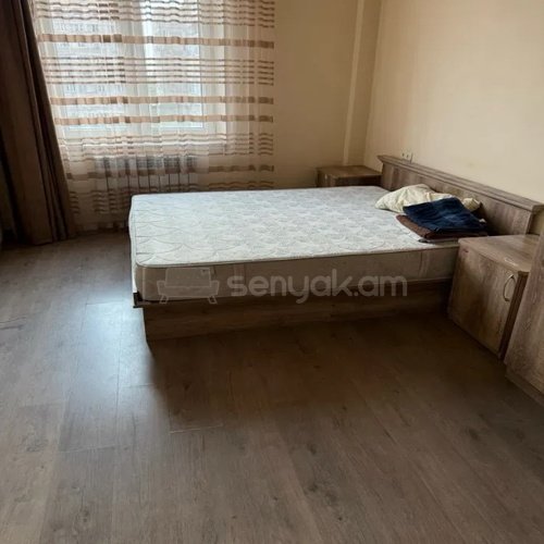 3 Սենյականոց Բնակարան Քարե Շենքում, 78քմ, 5/6 հարկ, Կապիտալ Վերանորոգված